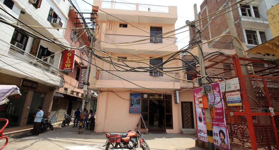 Raj's Cozy Inn, New Delhi 1